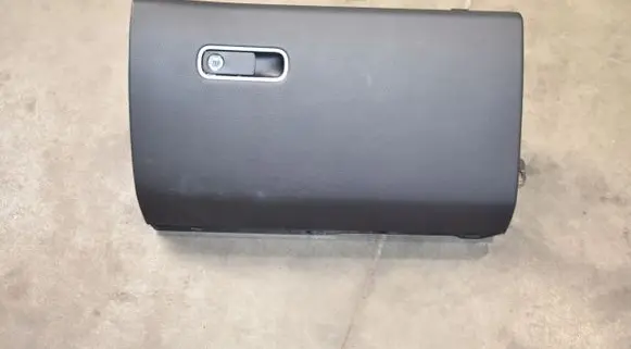 Mercedes-Benz GLE W167 Glove box A1676803900