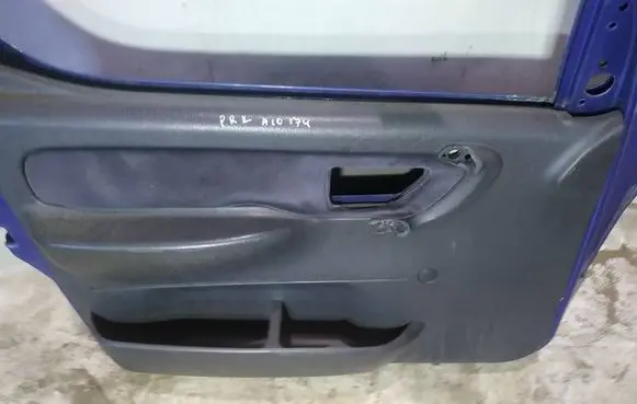 Citroen Berlingo Front door card panel trim