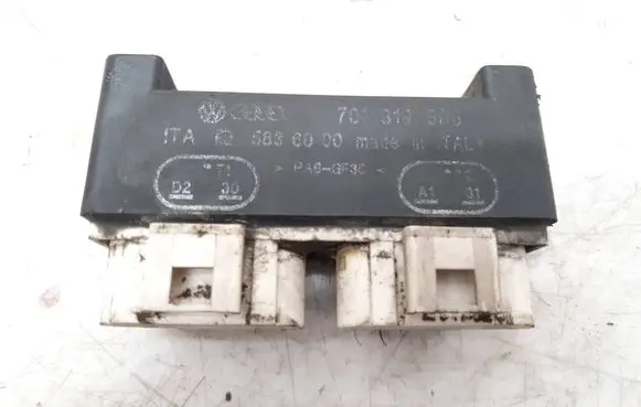 Volkswagen Transporter - Caravelle T4 Coolant fan relay 701819506