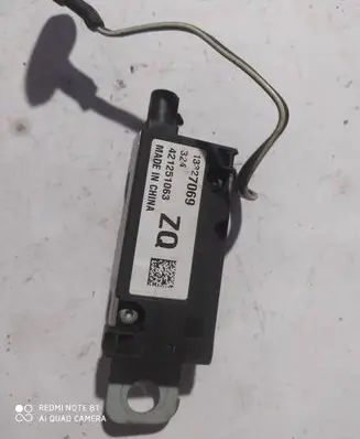 Opel Insignia A Antenna control unit 13327069