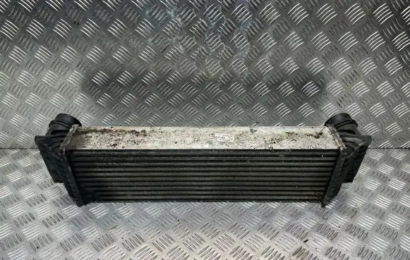 BMW 5 F10 F11 Intercooler radiator 7805629