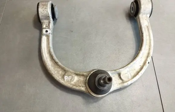 Mercedes-Benz ML W164 Front lower control arm/wishbone