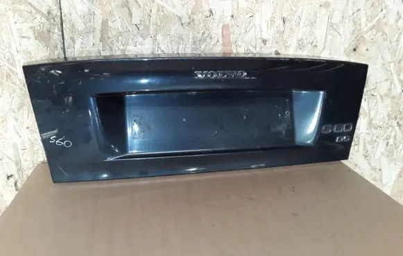 Volvo S60 Trunk door license plate light bar 8612978