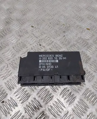 Mercedes-Benz C W202 Comfort/convenience module 2028201026