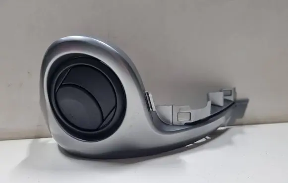Dashboard side air vent grill/cover trim