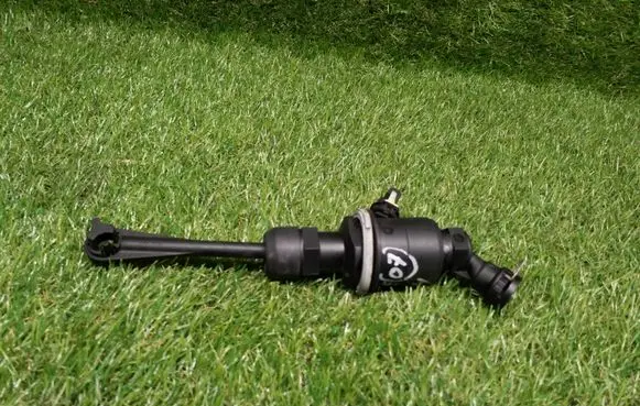 Renault Megane II Clutch master cylinder 8200151785D