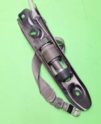 Volvo XC90 Front seatbelt 6008818