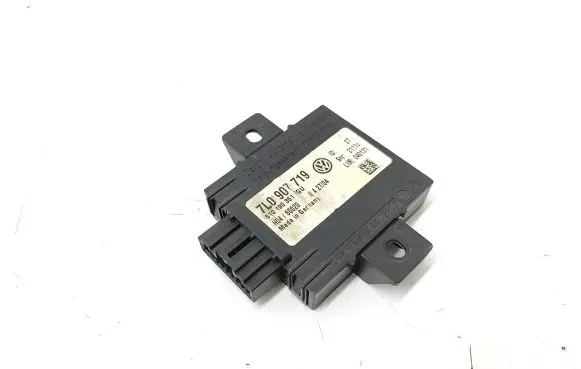 Volkswagen Touareg I Other control units/modules 7L0907719