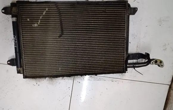 Volkswagen Golf V A/C cooling radiator (condenser) 