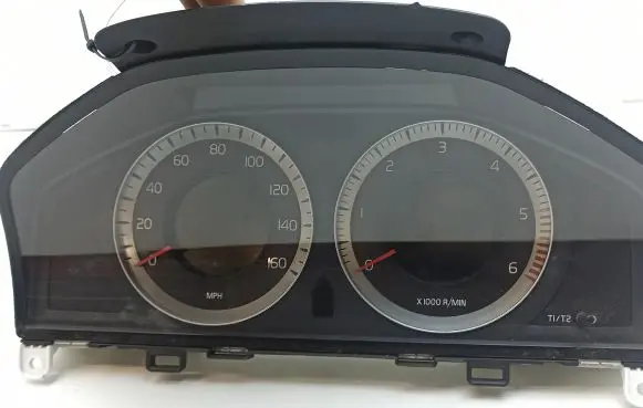 Volvo XC60 Speedometer (instrument cluster) 31270370AA 69199730U 36002203