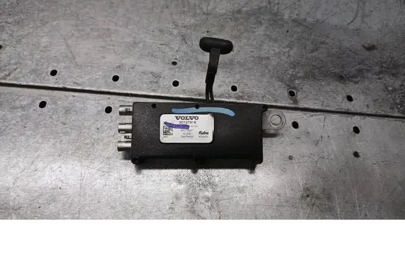 Volvo V50 Aerial antenna amplifier 30737918