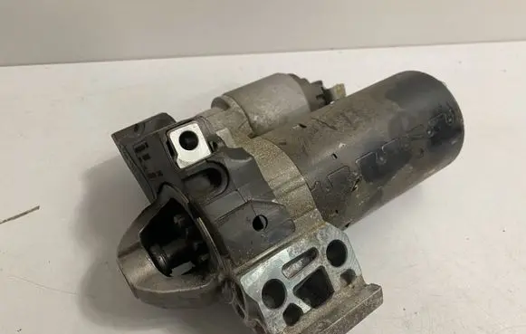 BMW X6 F16 Starter motor 8515900