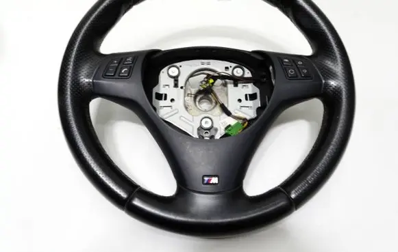 BMW 1 E81 E87 Steering wheel 7839075 3369E871