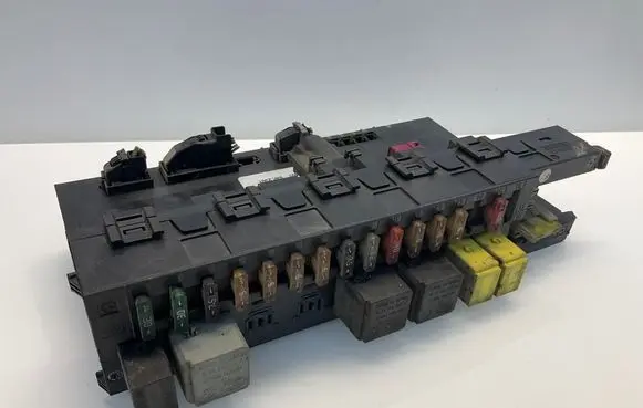 Mercedes-Benz E W211 SAM control unit 0035455101 5DK00797430 A0035455101