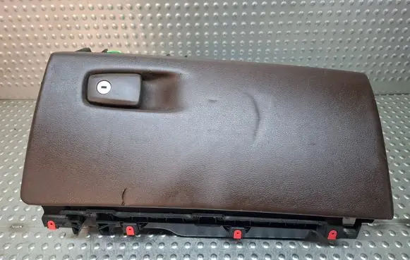 BMW X5 F15 Glove box S26372987 15W1155
