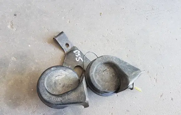 Citroen C4 II Picasso Horn signal