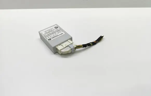 BMW 5 E60 E61 Air suspension control unit module (rear) 6784314 678431401 37146784314