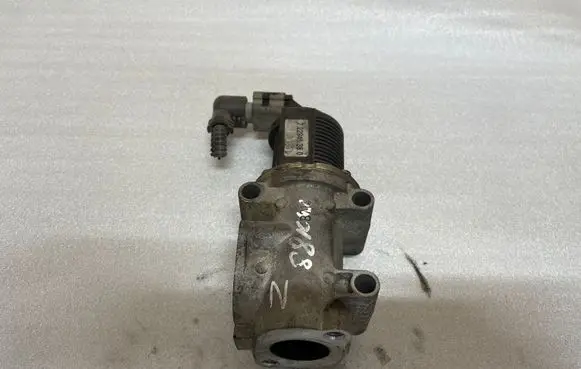 Opel Astra H EGR valve 722946380
