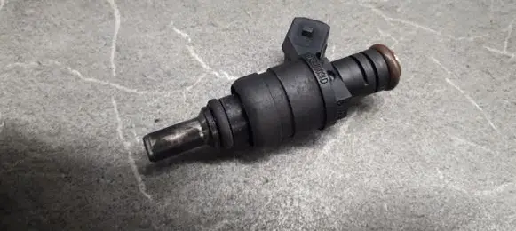 Volkswagen Golf IV LP gas injector 06a906031d