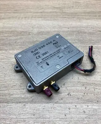 Audi A4 S4 B8 8K Aerial antenna amplifier 8J0035456A FWD