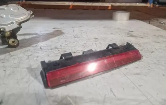 Alfa Romeo 147 Third/center stoplight 46743133