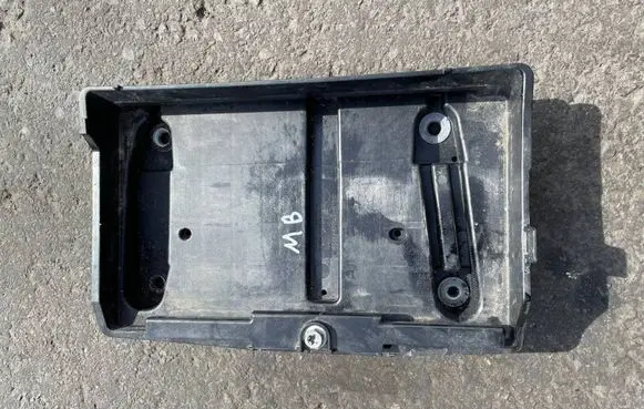 Mercedes-Benz C W205 Battery tray A2056200018