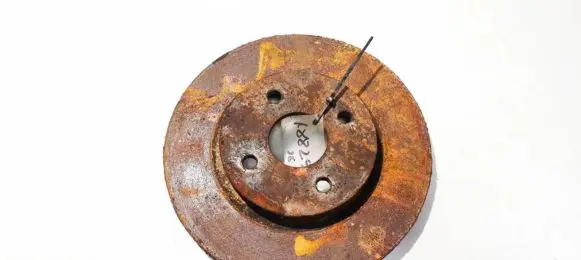 Mazda 2 Front brake disc ventiliuojamas