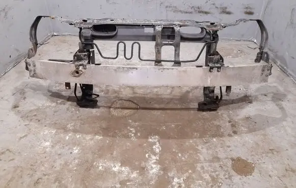 Mercedes-Benz C W203 Radiator support slam panel 2036204372 2036206672