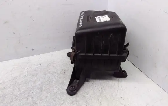 Hyundai Accent Air filter box