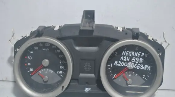 Renault Megane II Speedometer (instrument cluster) 8200306538A