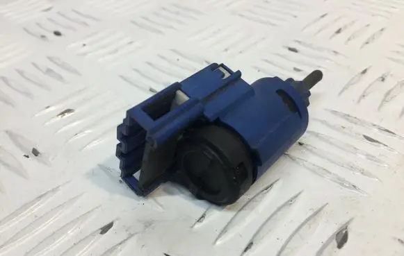 Clutch pedal sensor