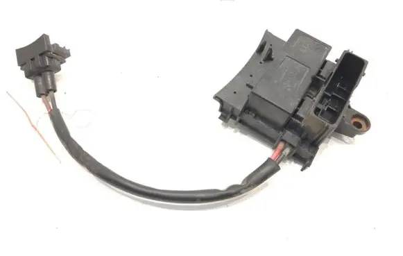 Saab 9-3 Ver2 Fan control module 1379151