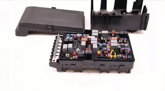Jeep Wrangler Fuse box set 68298943AD
