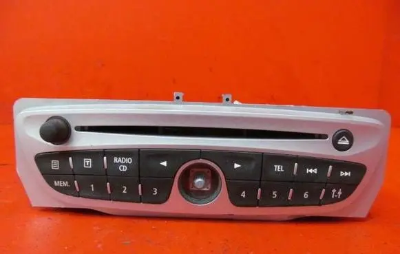 Renault Megane III Radio/CD/DVD/GPS head unit 281150021R