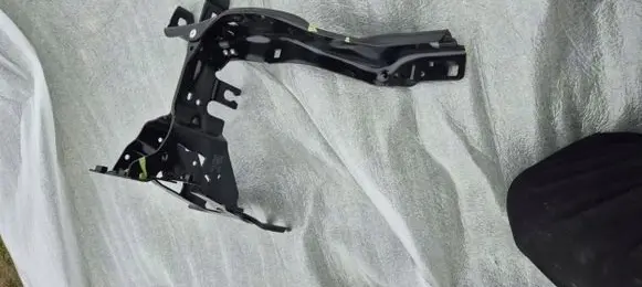 BMW 5 F10 F11 Headlight/headlamp mounting bracket KA1155840801