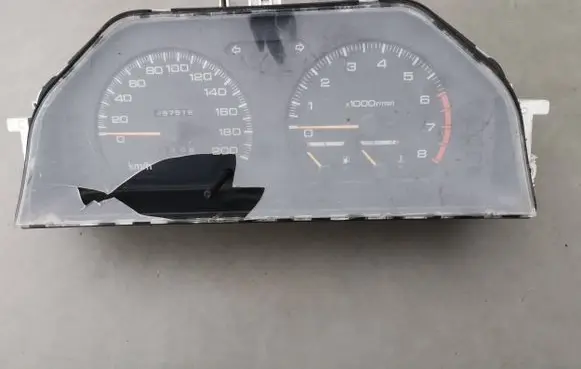Mitsubishi Lancer Speedometer (instrument cluster) MB522792 138700