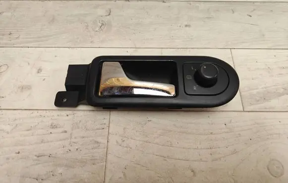 Volkswagen PASSAT B5.5 Front door interior handle 3B1837113