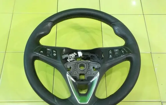 Opel Corsa E Steering wheel 13403216 17AB42