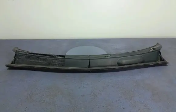Toyota Prius (XW20) Wiper trim 55708-47080