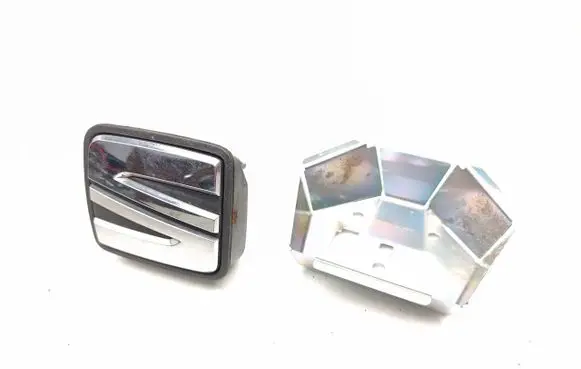 Seat Leon (5F) Tailgate/trunk/boot exterior handle 5F0827565D