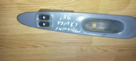 Hyundai Lantra II Electric window control switch 8274129020