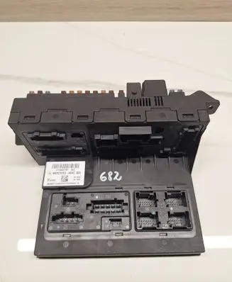 Mercedes-Benz E W211 Fuse module 2115457701