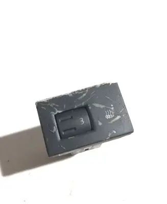Volkswagen Touareg I Seat heating switch 7L6963569B 7L6963563A 7L6963563