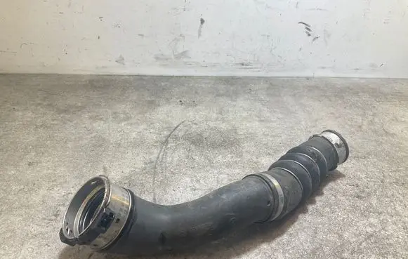 Intercooler hose/pipe