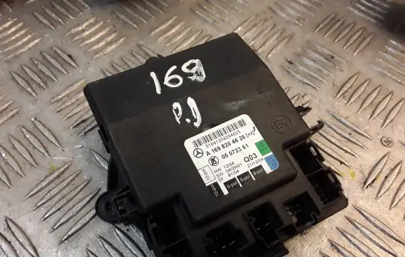 Mercedes-Benz A W169 Door control unit/module 1698204626 A1698204626