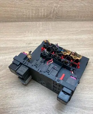 Volkswagen PASSAT B6 Comfort/convenience module 3C0937049H