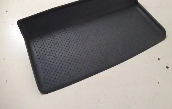 Skoda Octavia Mk2 (1Z) Panel drawer/shelf pad 1Z0857938B