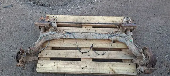 Audi 80 90 S2 B4 Rear axle beam