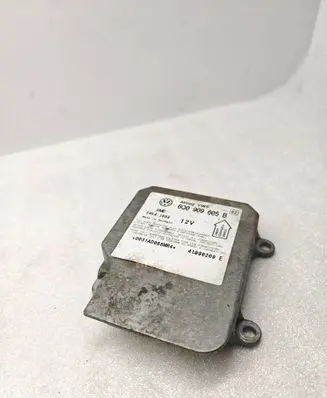 Volkswagen PASSAT B5 Airbag control unit/module 6Q0909605B 41990209 5WK42869