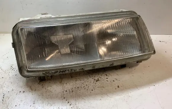 Volkswagen PASSAT B4 Headlight/headlamp 14197000
